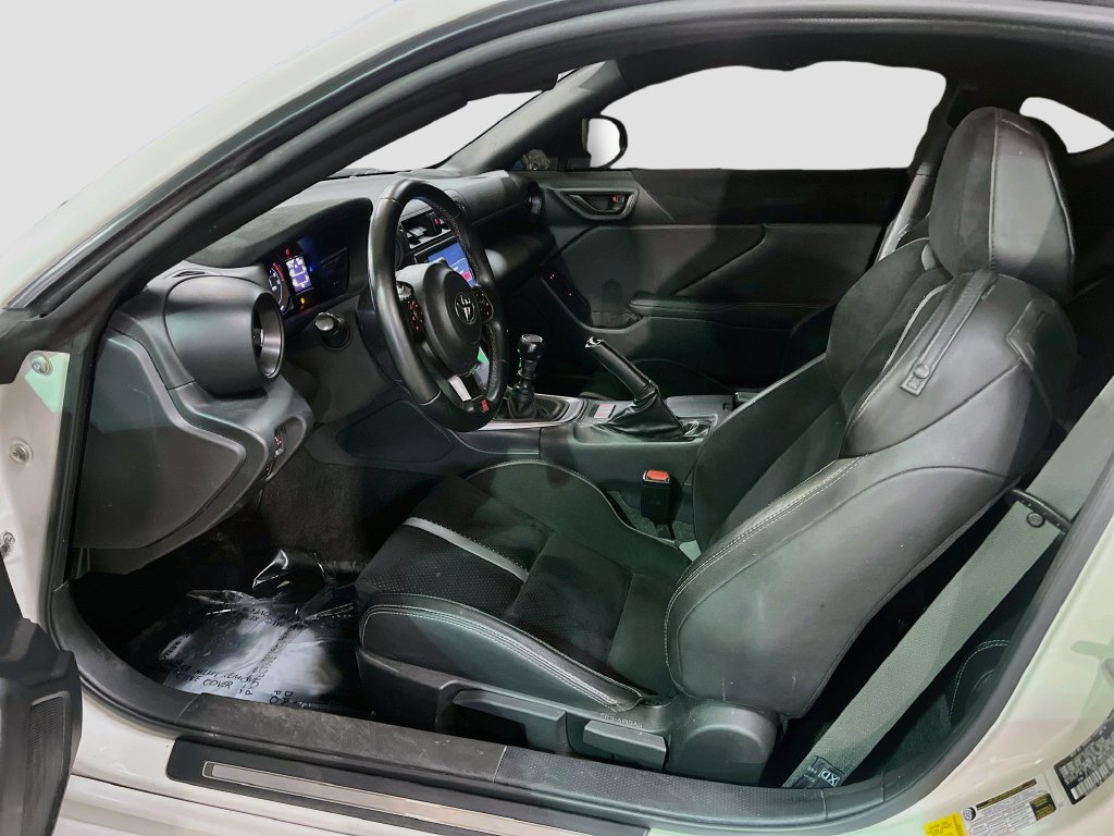 Used 2024 Toyota GR86 Premium w/ Performance Package RWD image 21