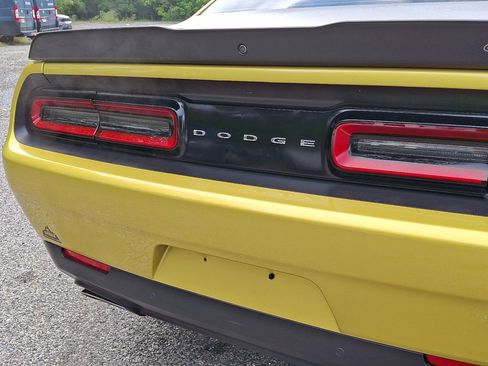 Used 2021 Dodge Challenger R/T Scat Pack w/ T/A Package image 16