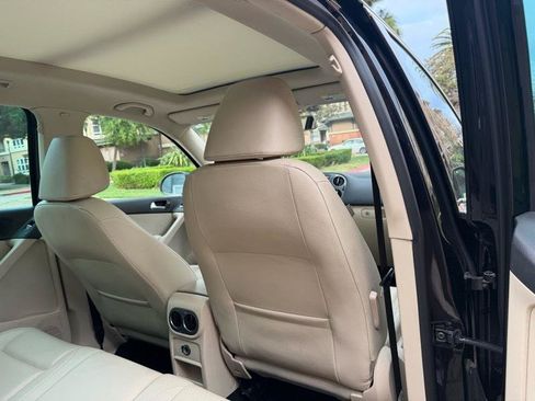 Used 2014 Volkswagen Tiguan SEL AWD/4WD image 63