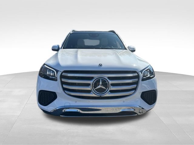 Used 2025 Mercedes-Benz GLS 450 4MATIC image 10
