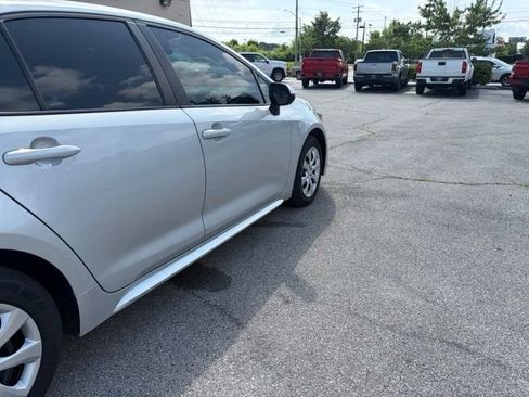 Used 2022 Toyota Corolla LE FWD image 8