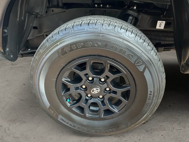 Used 2022 Toyota Tacoma SR5 w/ Technology Package RWD image 9
