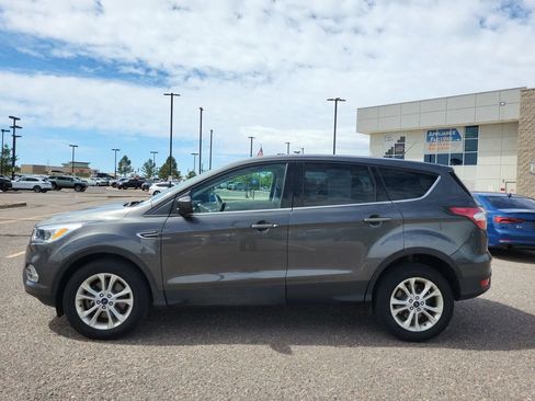 Used 2017 Ford Escape SE AWD/4WD image 6