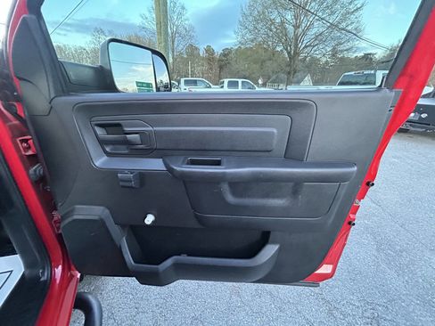 Used 2020 RAM 3500 Tradesman w/ Chrome Appearance Group image 22