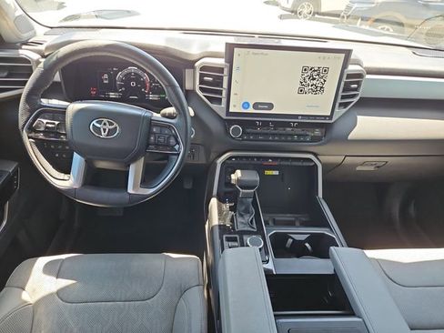 Used 2024 Toyota Tundra Limited image 7