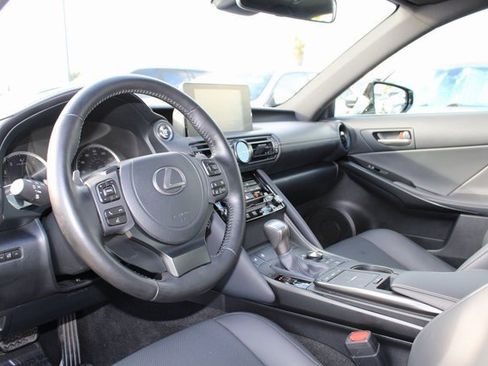 Certified 2025 Lexus IS 300 F Sport image 12