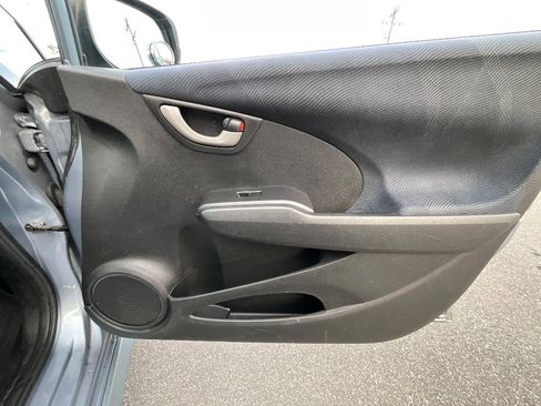 Used 2011 Honda Fit Sport image 29