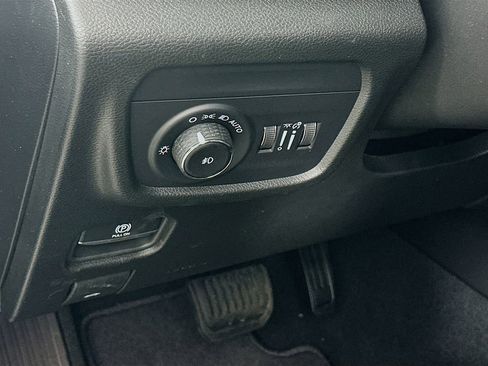 New 2026 Jeep Grand Cherokee L Limited AWD/4WD image 15