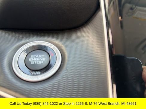 Used 2023 Jeep Grand Cherokee Laredo w/ Luxury Tech Group I AWD/4WD image 22