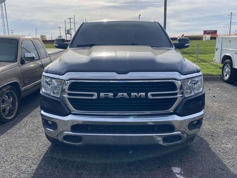 Used 2019 RAM 1500 Big Horn AWD/4WD image 2