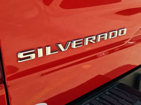 Used 2021 Chevrolet Silverado 1500 Custom RWD image 11