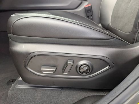 New 2025 Jeep Grand Cherokee Altitude RWD image 13