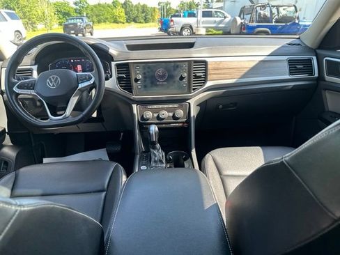 Used 2021 Volkswagen Atlas SEL AWD/4WD image 19