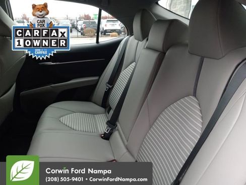 Used 2024 Toyota Camry SE image 25