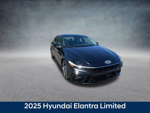 New 2025 Hyundai Elantra Limited image 4