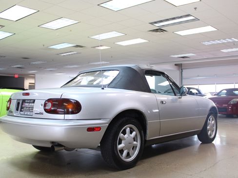 Used 1991 MAZDA MX-5 Miata image 21