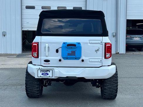 Used 2025 Ford Bronco 4-Door AWD/4WD image 4