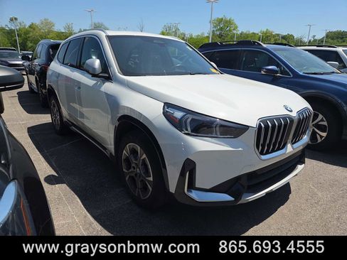 Used 2023 BMW X1 xDrive28i w/ Convenience Package AWD/4WD image 1