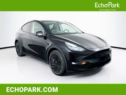 Used 2024 Tesla Model Y Long Range image 1