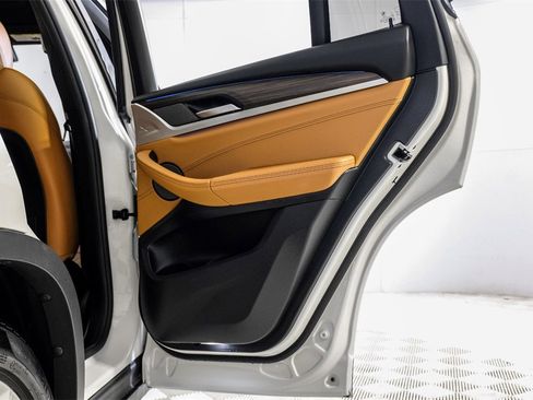 Used 2021 BMW X3 xDrive30e w/ Premium Package image 54