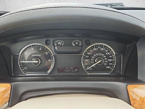 Used 2009 Lincoln MKS image 11