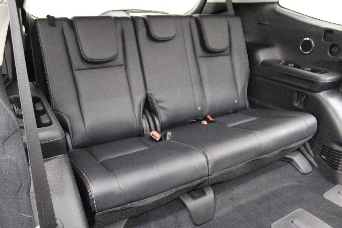 Used 2024 Subaru Ascent Touring w/ Popular Package #2 AWD/4WD image 13