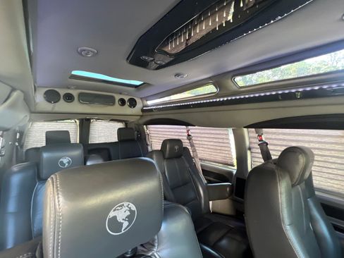 Used 2016 GMC Savana 2500 Extended image 31