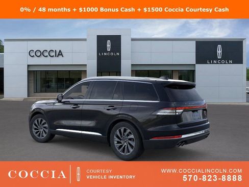 New 2025 Lincoln Aviator AWD image 4