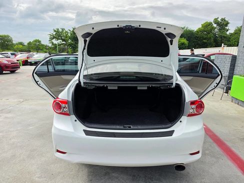 Used 2011 Toyota Corolla LE FWD image 26