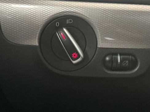 Used 2017 Volkswagen Jetta S image 30