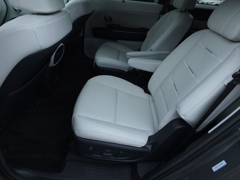 Used 2026 Hyundai Palisade Calligraphy AWD/4WD image 13