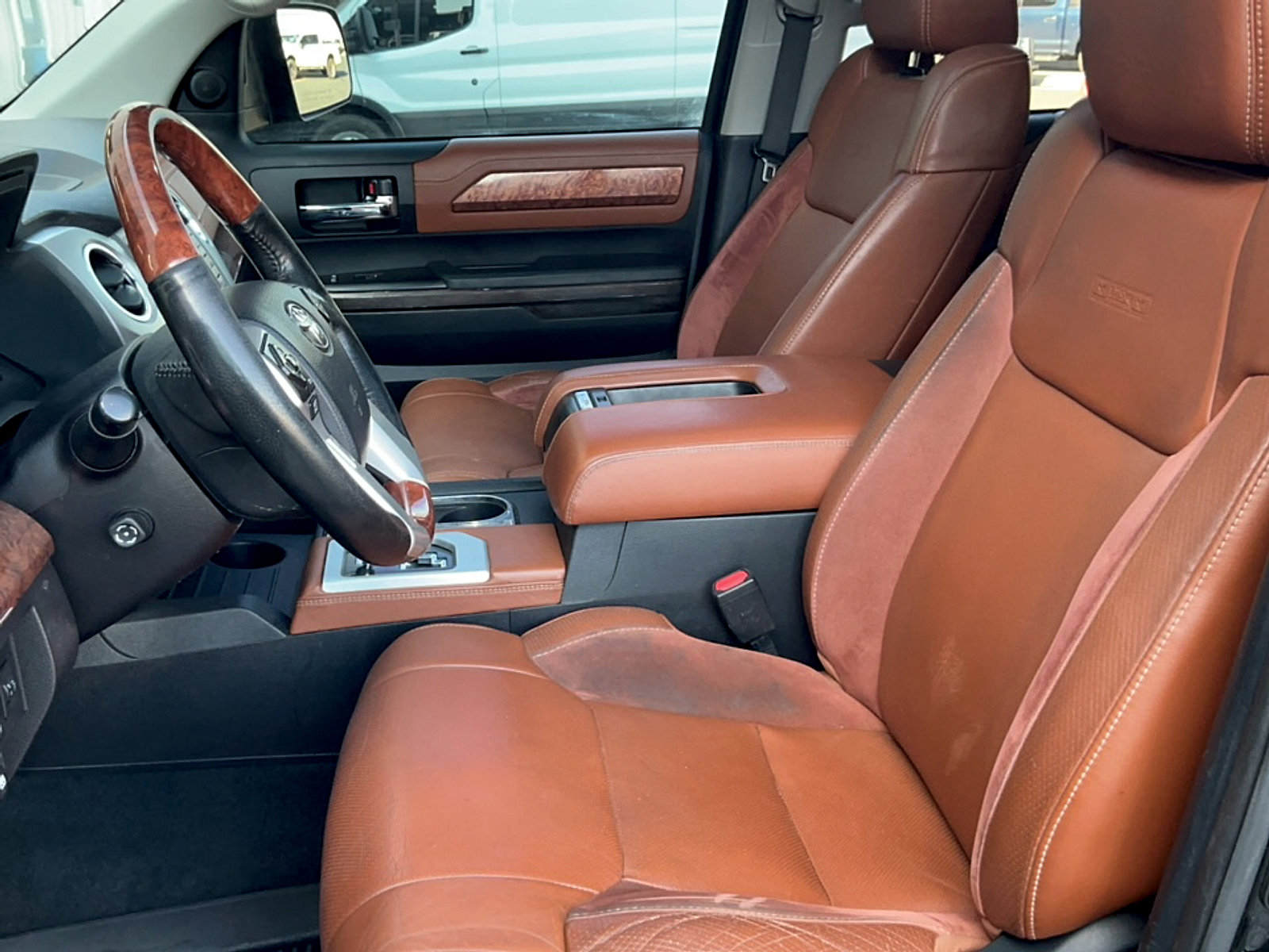 Used 2015 Toyota Tundra Platinum AWD/4WD image 11