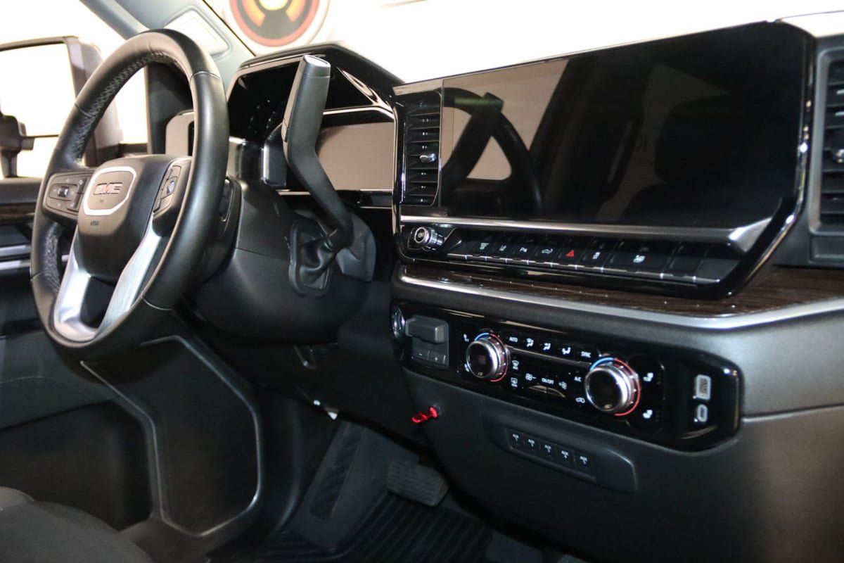 Used 2026 GMC Sierra 3500 SLE w/ SLE Value Package AWD/4WD image 63