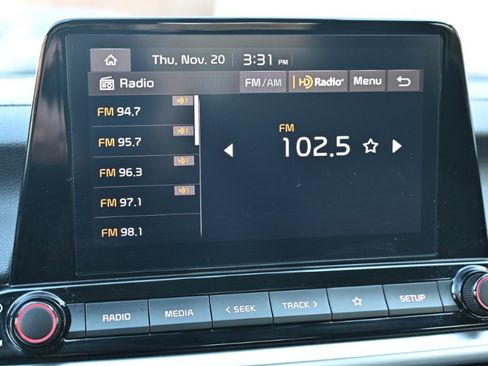 Used 2023 Kia Forte LXS image 19