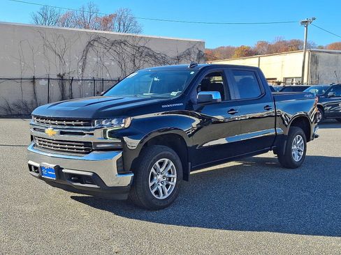 Certified 2022 Chevrolet Silverado 1500 LT image 3