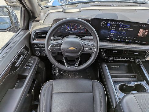 Certified 2025 Chevrolet Tahoe Premier RWD image 15