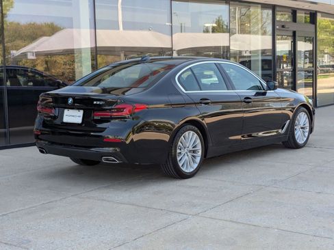 Used 2023 BMW 530i image 9