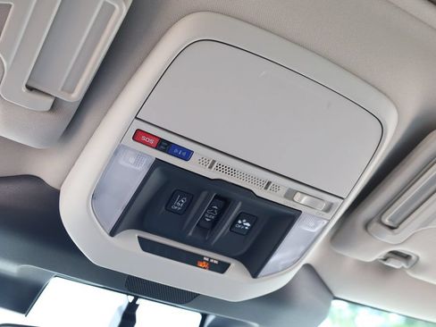 Certified 2022 Subaru Forester Premium AWD/4WD image 17