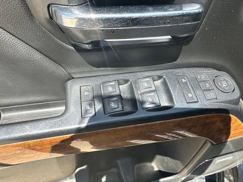 Used 2017 Chevrolet Silverado 1500 High Country AWD/4WD image 10