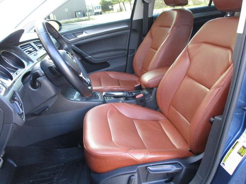 Used 2017 Volkswagen Golf Alltrack SE image 18