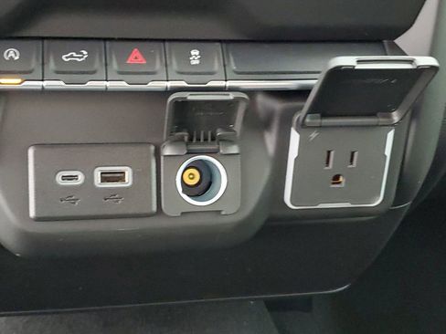 New 2026 Chevrolet Silverado 1500 Custom AWD/4WD image 18