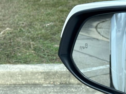 Used 2022 Toyota Tacoma SR5 image 16