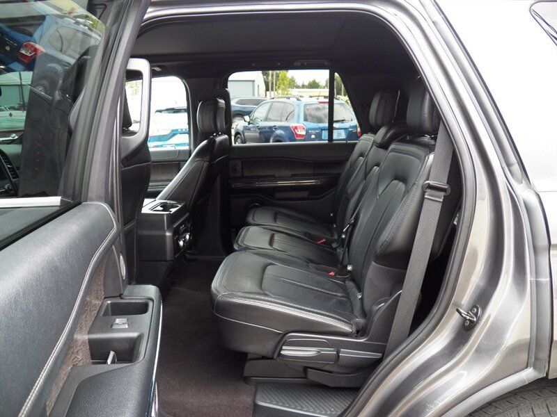 Used 2020 Ford Expedition Limited RWD image 10