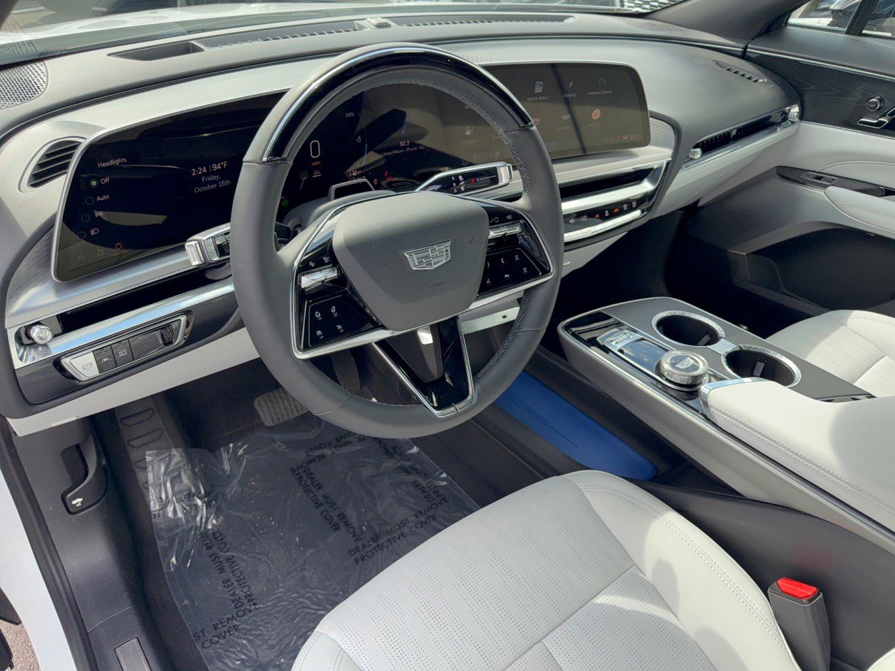Used 2024 Cadillac Lyriq Luxury RWD image 4