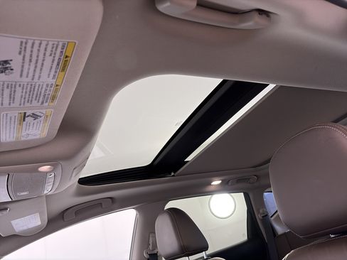 Used 2023 Nissan Murano Platinum AWD/4WD image 18