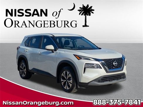 Used 2023 Nissan Rogue SV image 1