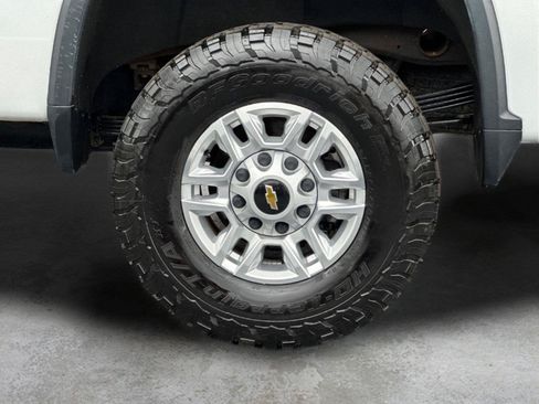 Used 2022 Chevrolet Silverado 2500 LT AWD/4WD image 26