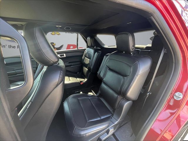 Used 2020 Ford Explorer XLT w/ Equipment Group 202A AWD/4WD image 22