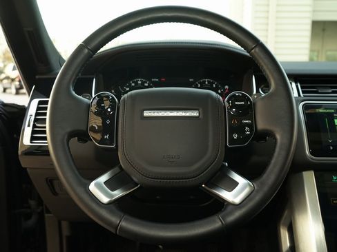 Used 2019 Land Rover Range Rover Supercharged image 12