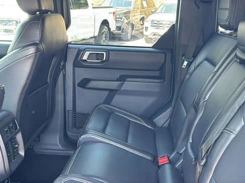 Certified 2025 Ford Bronco Outer Banks AWD/4WD image 31